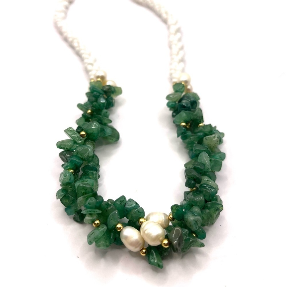 Vintage Faux Pearl and Faux Jade Necklace triple strand beautiful necklace